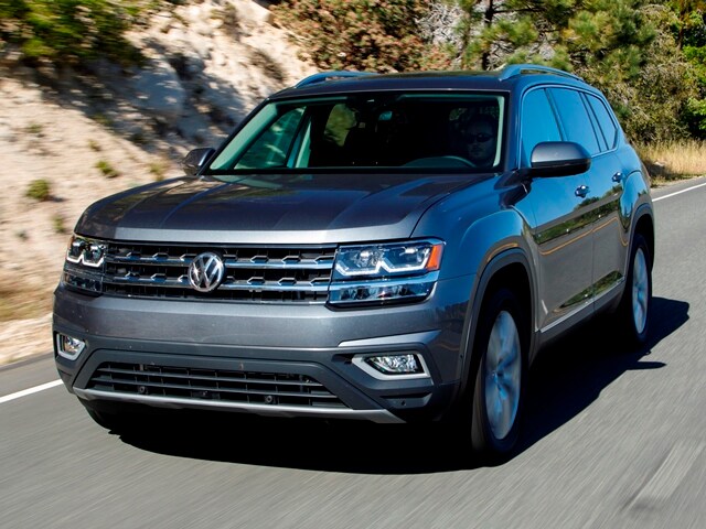 Midsize Suv Comparison 18 Volkswagen Atlas Kelley Blue Book Midsize Suv Comparison 18 Volkswagen Atlas Kelley Blue Book